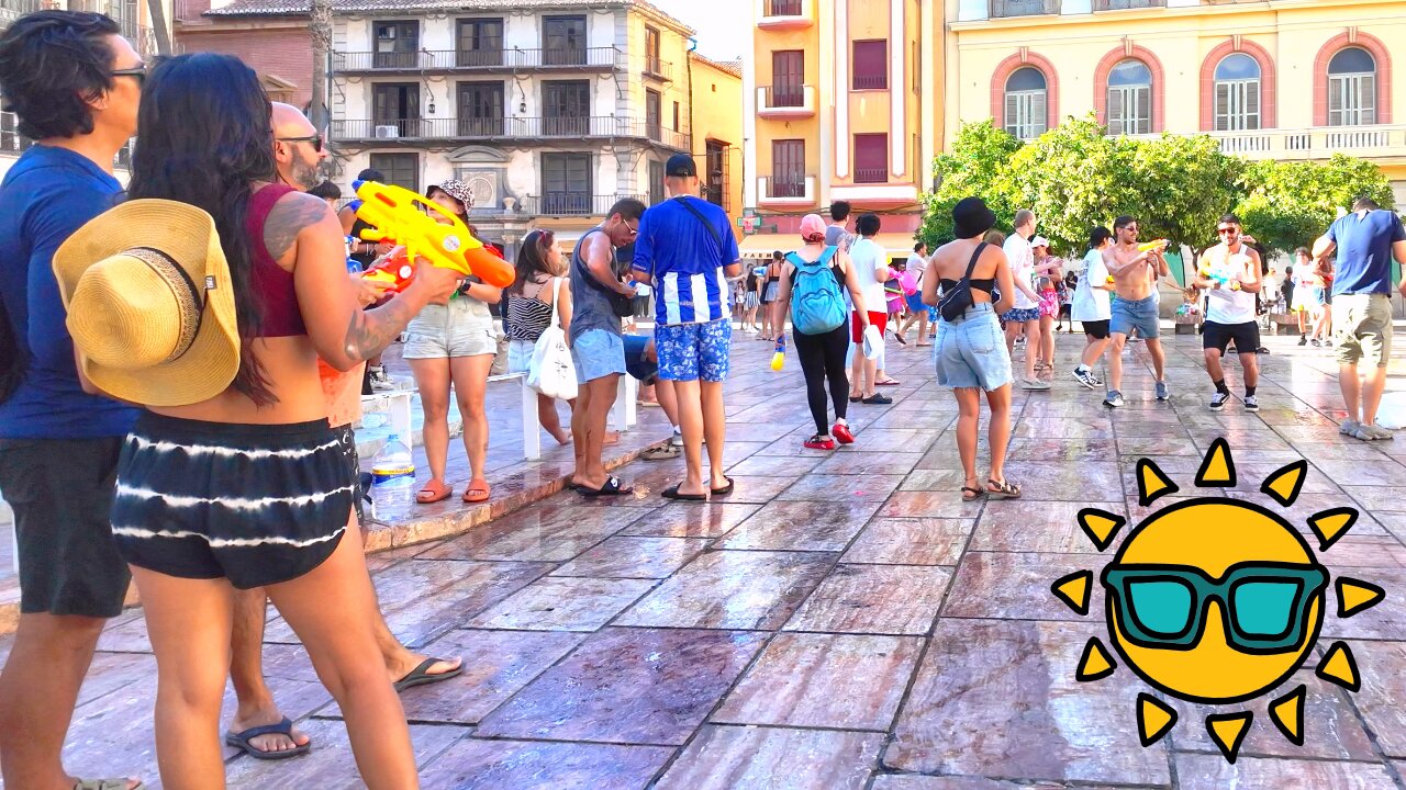Refreshing flashmob under Málaga’s burning sun