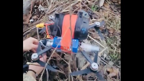 🇷🇺 🏹🎥 A T-80U tank belonging to the Ukrainian Armed Forces was destroyed