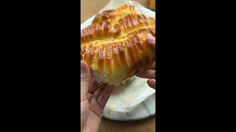 Comment “YES” or “RECIPE” on this video on instagram and I’ll send you the link to the full free rec