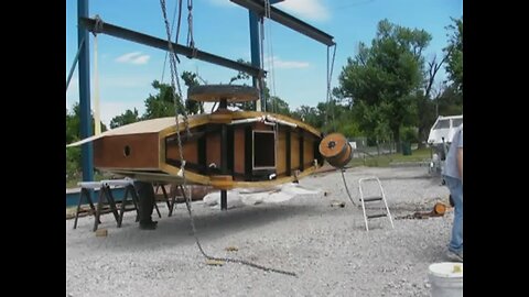 Argonaut Jr - Hull Construction