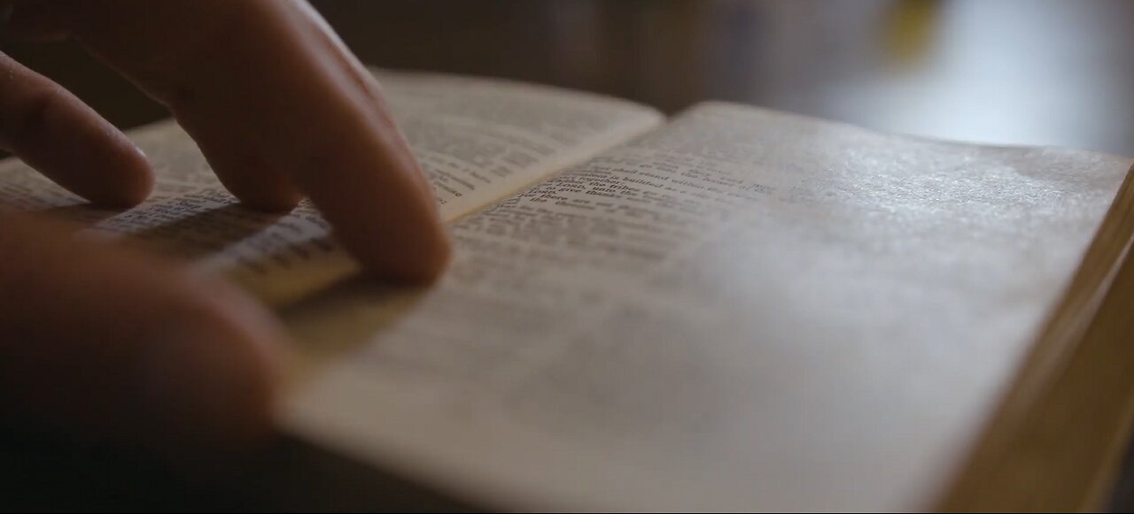 Riveting! An Orthodox Rabbi Believes In Yeshua! From studying Old Testament Prophecies! Zev Porat