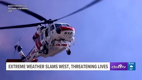 Massive dust storm engulfs Phoenix, followed by monsoon, grounding hundreds of flights