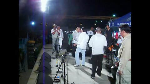 Elio Pacheco y su Orquesta feat Cheo Valenzuela