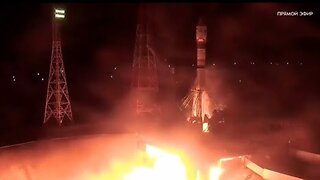 Blastoff! Soyuz rocket launches 75 mice and more on Earth orbit mission