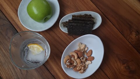 [REAL TIME] Ultimate Crunchy Snack Break: Zesty Soda & Fresh Apples | ASMR