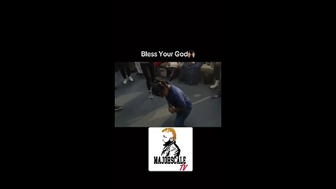 Give him some dancing music 🕺🏾 #praisebreak #BrianCarn #majorscaletv