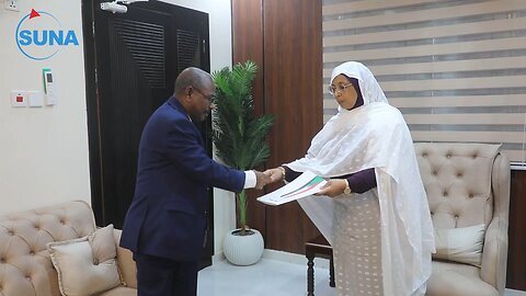 Minister of Justice receives a declaration of assets from the Minister of Cabinet Affairs