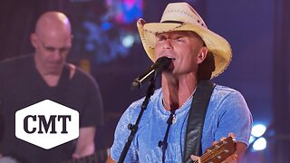 Kenny Chesney Performs “American Kids” at 2015 CMT Music Awards
