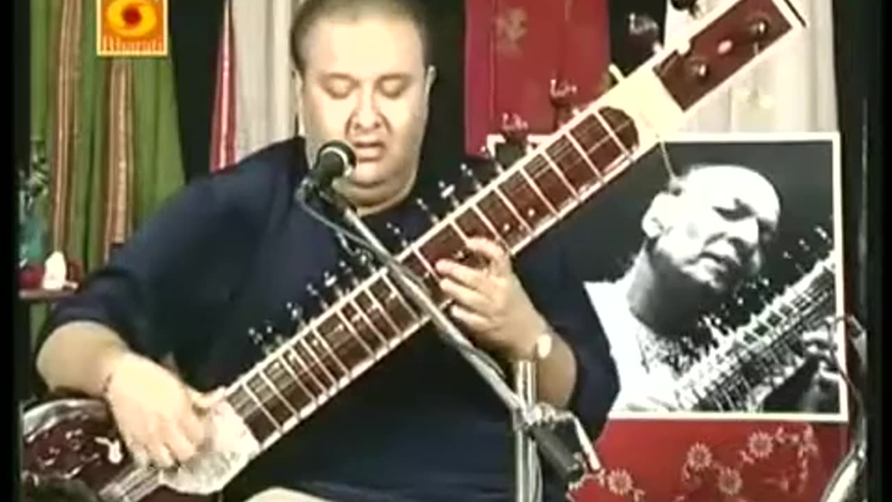 SHUJAAT KHAN---RAGA JHINJHIOTI