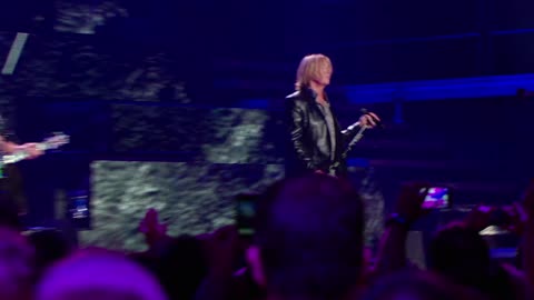 Love Bites - Def Leppard (live)