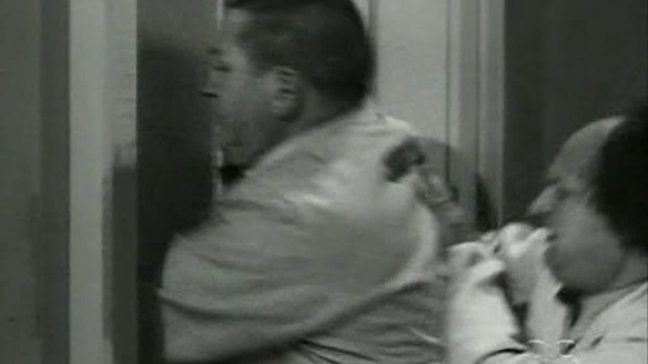 E76. A Gem of a Jam - Curly Howard Era - 1943