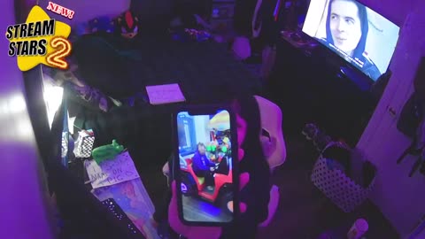 LEVEL1 in a toy car (Layc)