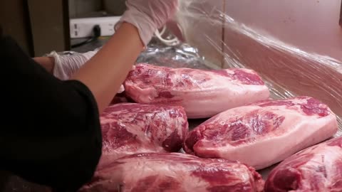 The BEST PORK STEAKS in Tokyo! Mallory Pork Steak Japan