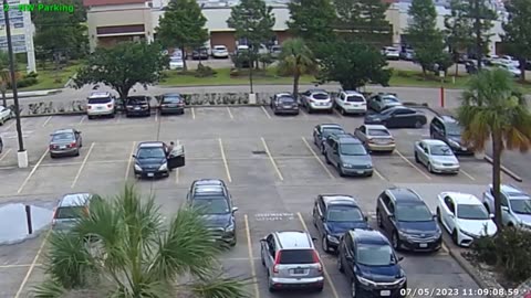 Houston Black Thug Stalks and Robs Elderly Man