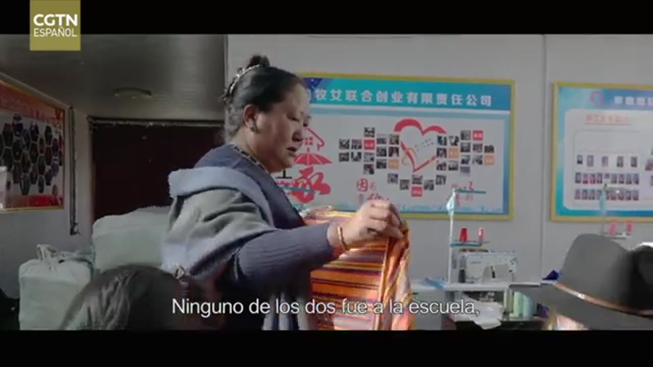 La mujer que inspira en la meseta