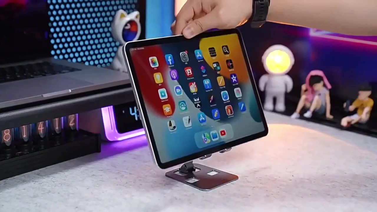 360° Rotatable Tablet Stand Adjustable Foldable Desktop Stand Holder