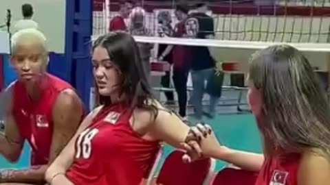 zehra gunes
