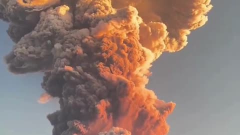 Nature’s Fury Unleashed 🌋 | Volcanic Eruption Captured in Real Time
