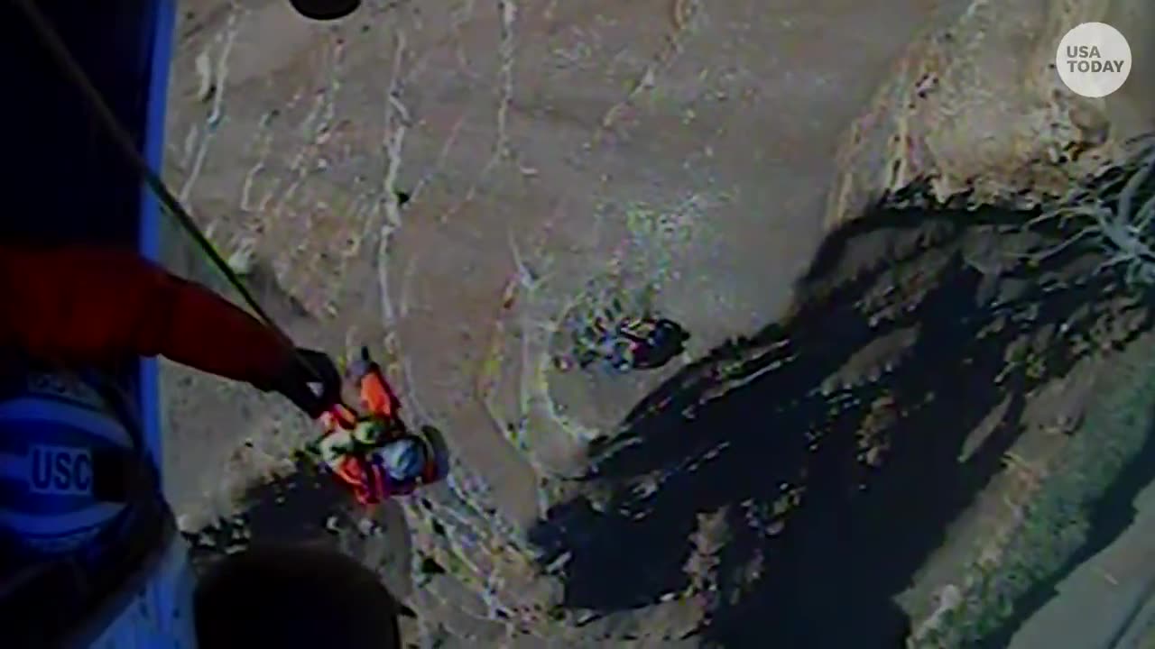 See stranded teens hoisted to safety by a Coast Guard crew|#sunmax966