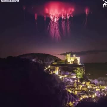 Décharges électriques transitoires se produisant à très haute altitude...