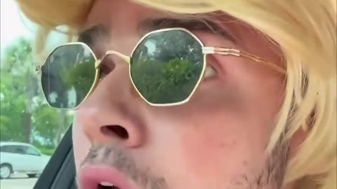 TRUMP REMIX DESERVES A GRAMMY !