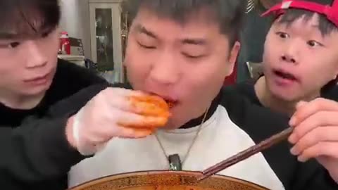 Breaking: TASTY AND SPICY NOODLES MUKBANG ASMR #food #mukbang #asmrfood #shorts