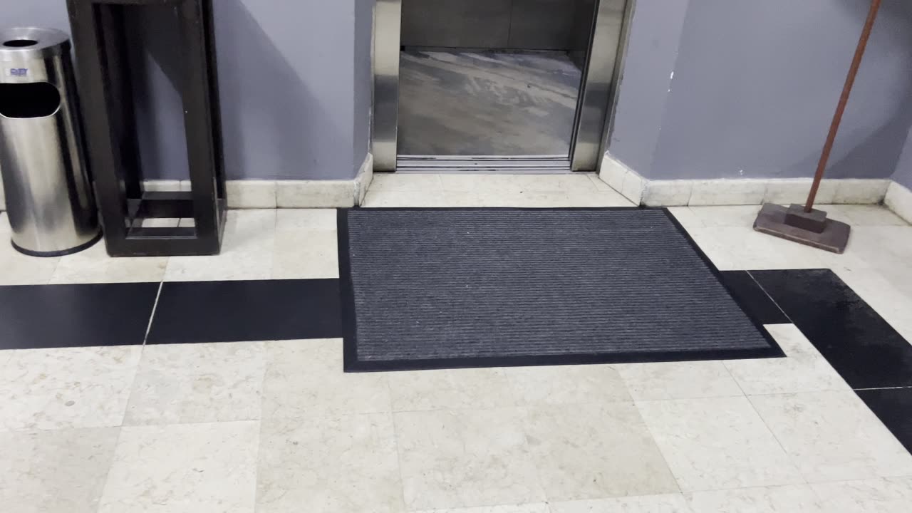 Unknown Lift