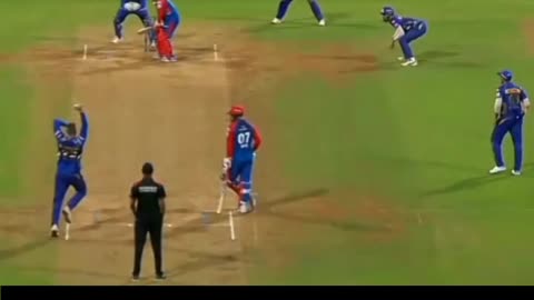 IPL is crazy ☠️ #ipl2025 #viral #trending #mumbaiindians #tataipl2025