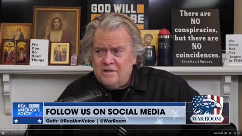 Steve Bannon let's loose on the establishment and Ukraine. Trump can get peace!
