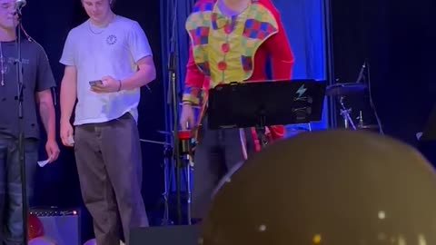 🤡 CHUCKLES KILLJOY calls for volunteers 🤡