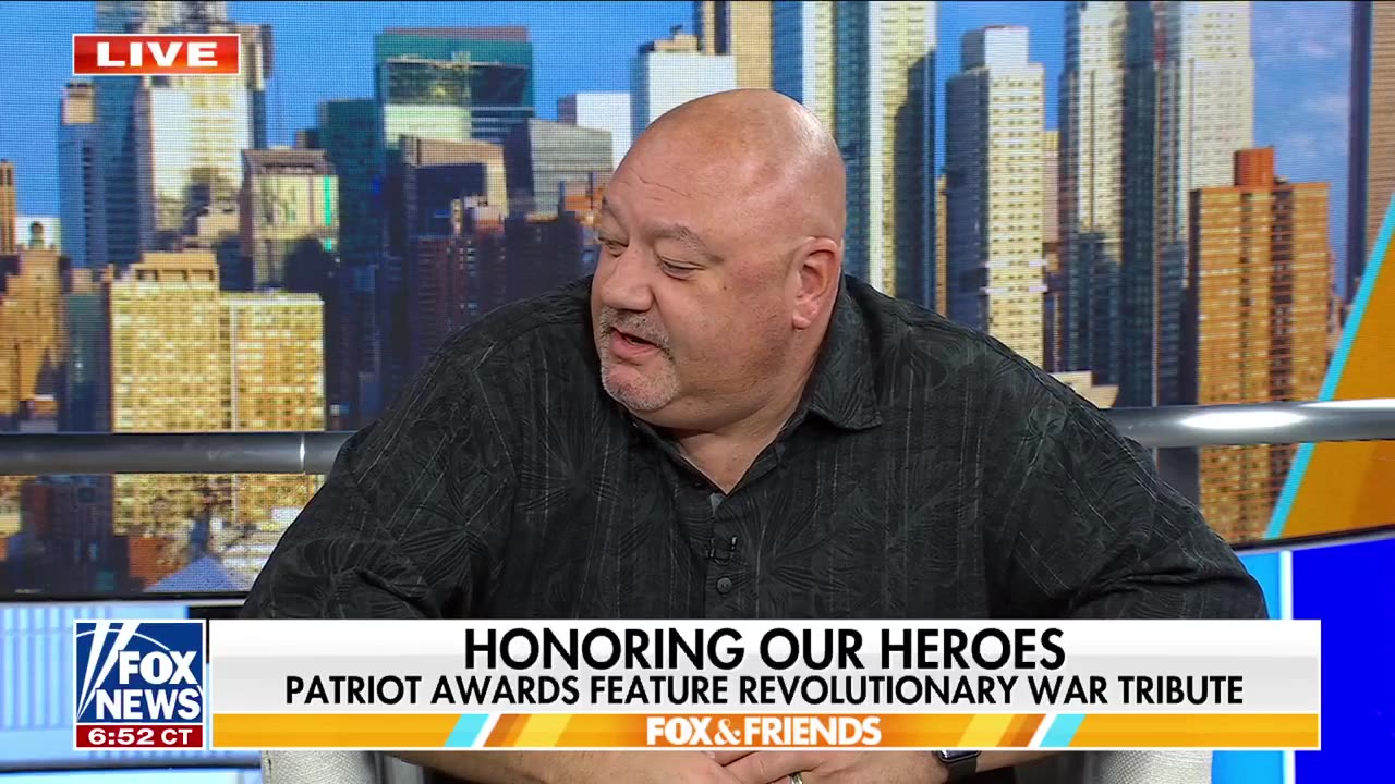 Honoring our heroes! Patriot Awards feature revolutionary war tribute