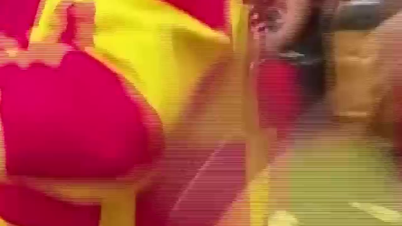 Hundreds of clowns gather in Lima, Peru to mark Clown Day - 7NEWS Australia