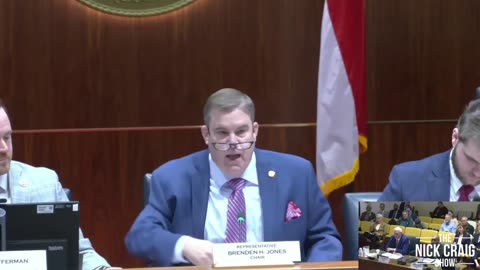 North Carolina superintendent gets DECIMATED for giving children p*rnography in school