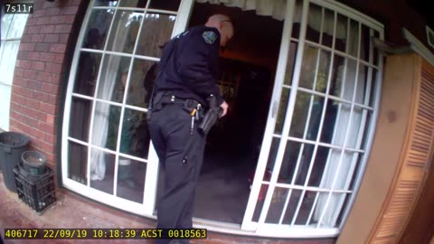 Video 9 - SAPOL, RAH and SA Ambulance tyranny.