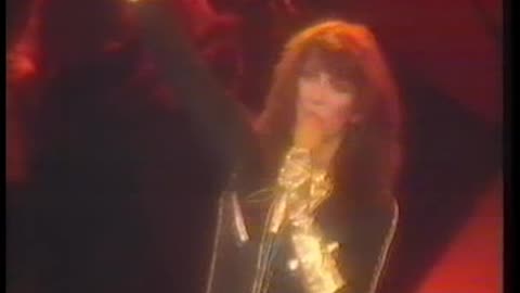 Kate Bush - James And The Cold Gun = Live Hammersmith Odeon 1979