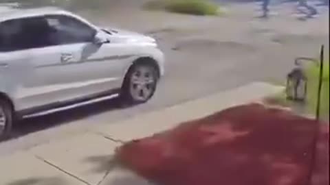 A truck has EXPLODED in a Chicago suburb.. 👀