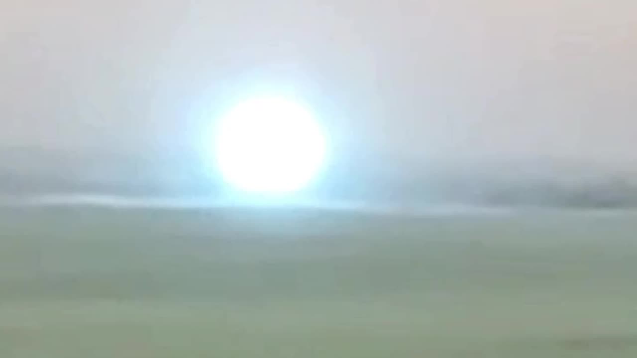 Orbs: The Most Convincing Evidence Yet? Orbe de Luz Real !!!