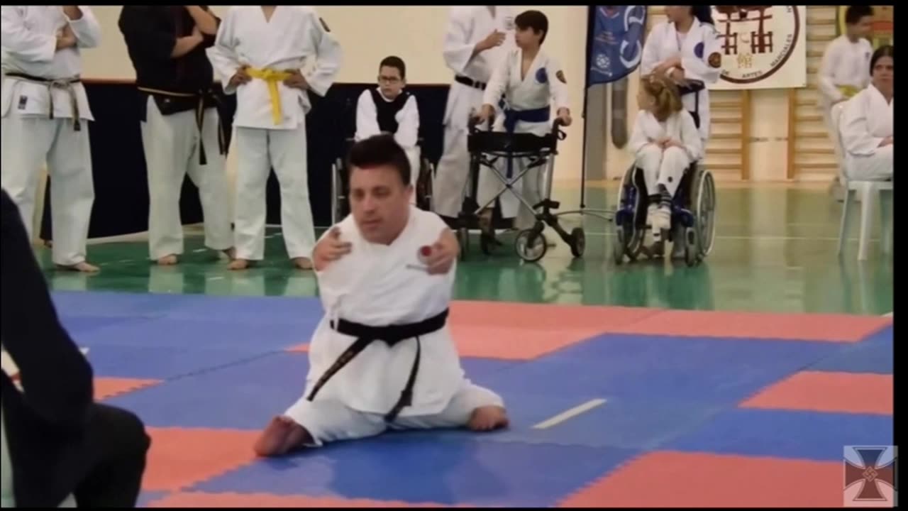 Johnathan Greenratt Training to fight antisemitism