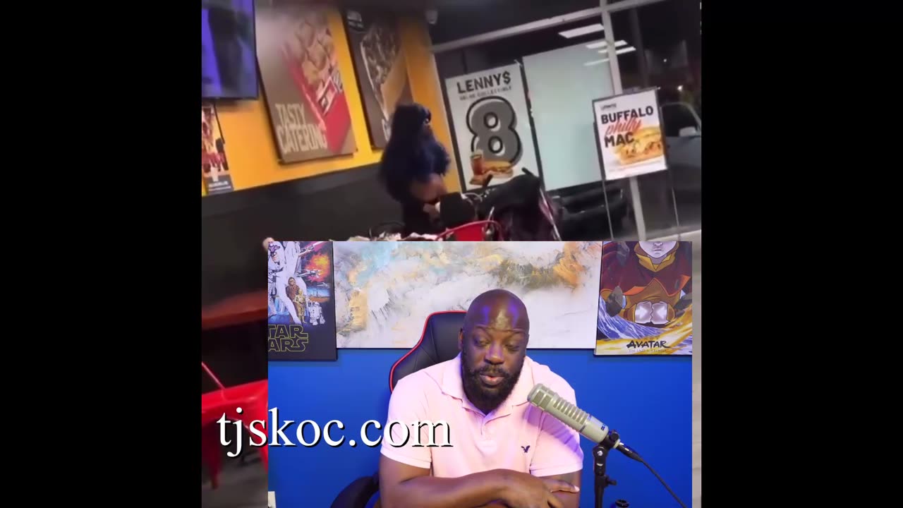 Black Woman Goes In On Restaurant Workers While Being Drunk As Hell With Her 3 Children!