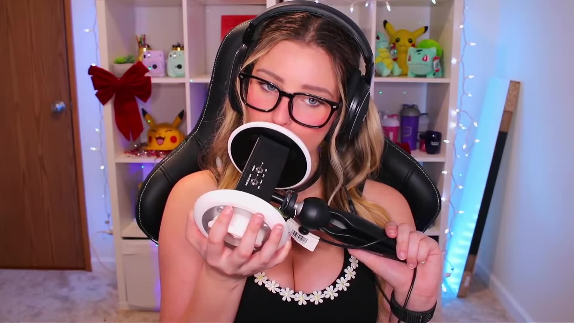 ASMR Ear Licking Mouth Sounds Only | TheNicoleT