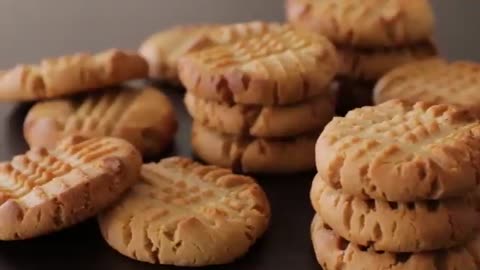 How to Make Peanut Butter Cookies