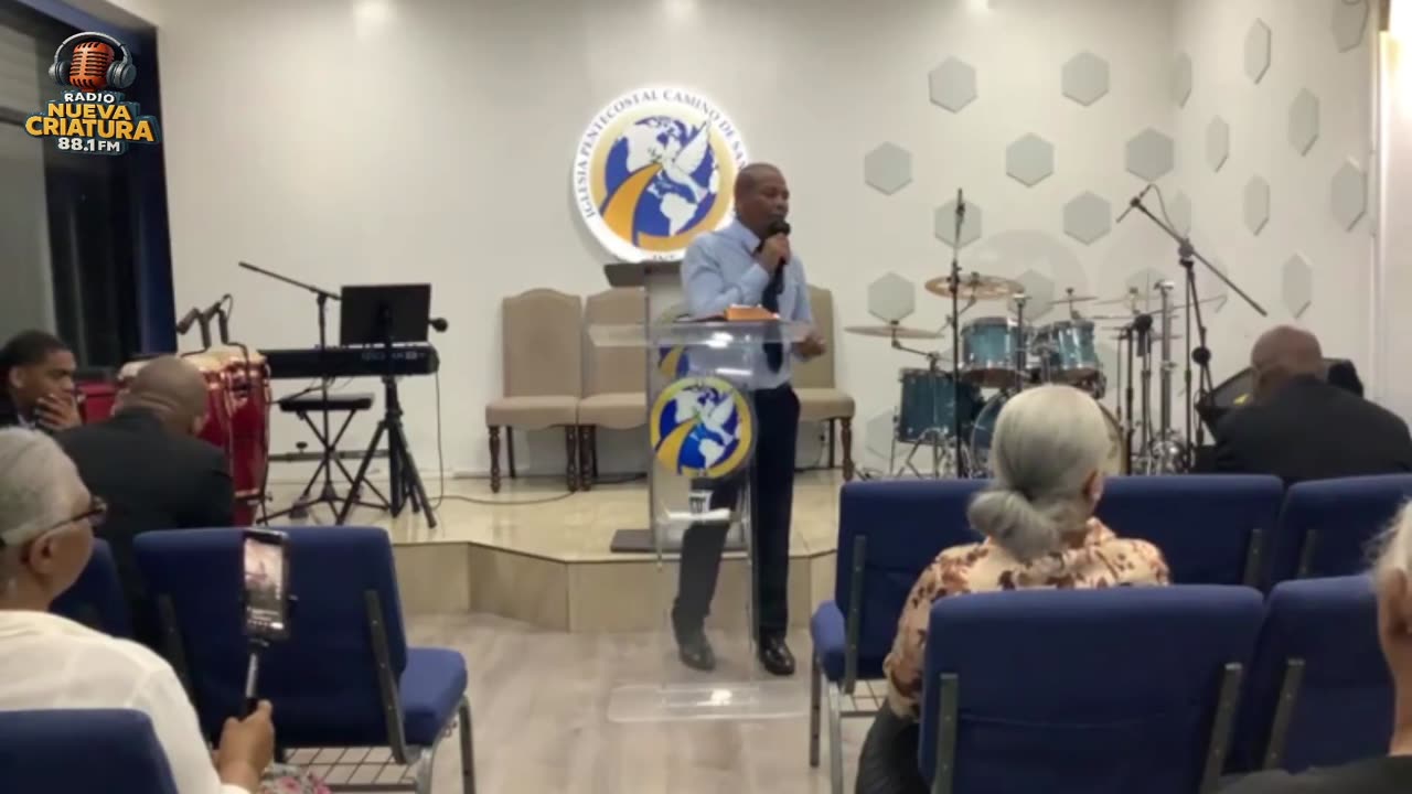 IGLESIA PENTECOSTAL CAMINO DE SANTIDAD INT. SERVICIO DE CABALLEROS, CON EL TEMA “NO SOMOS DE LO QUE RETROCEDEN”.