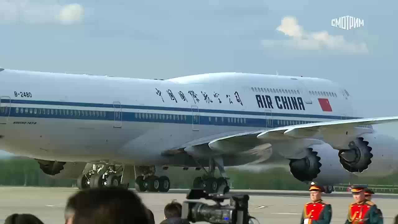 Xi Jinping arrived in Moscow to take part in the events on May 9 (Check Description)