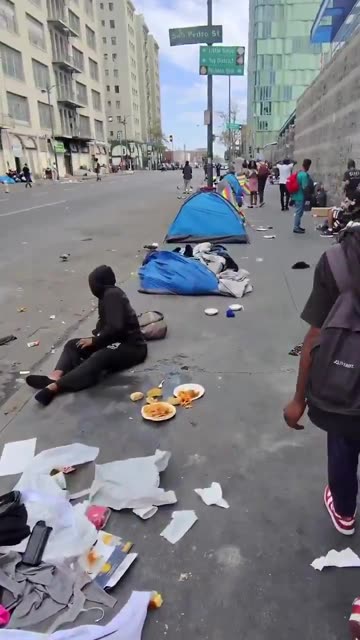 LA is full of crack whores