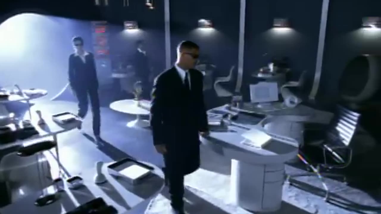 M.I.B - Galaxy Defenders! Will Smith - Reeeeloaded 🕴🕴🕴