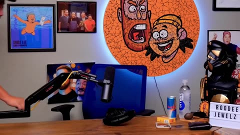 😂😂 Bobby Lee's HILARIOUS Laugh Challenge | FunFM