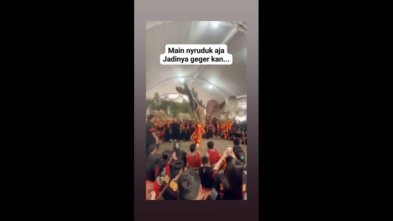 TRADITIONAL ART OF REOG PONOROGO, EAST JAVA