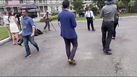 SECURITY LOCKED DOWN🏛️🚧👮‍♂️📸WHITE HOUSE FRONT LAWN🇺🇸🏛️🎬💫