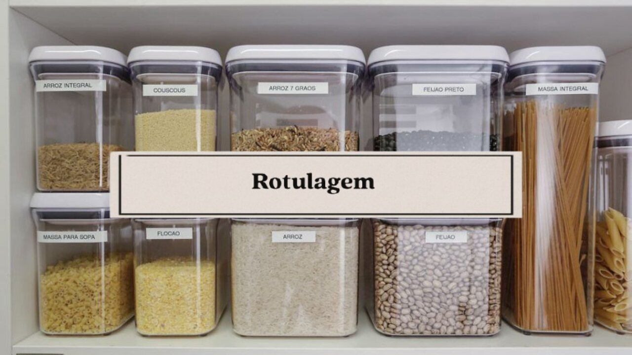 Cozinha em Ordem: Como Usar Rótulos para Melhor Organização #shorts #organização #despensa