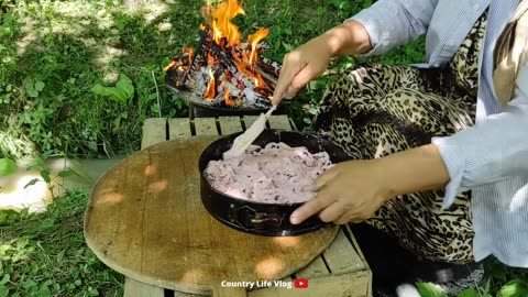 Nənə Vişnəli Piroq və Qışa Vişnə Mürəbbəsi Hazırladı